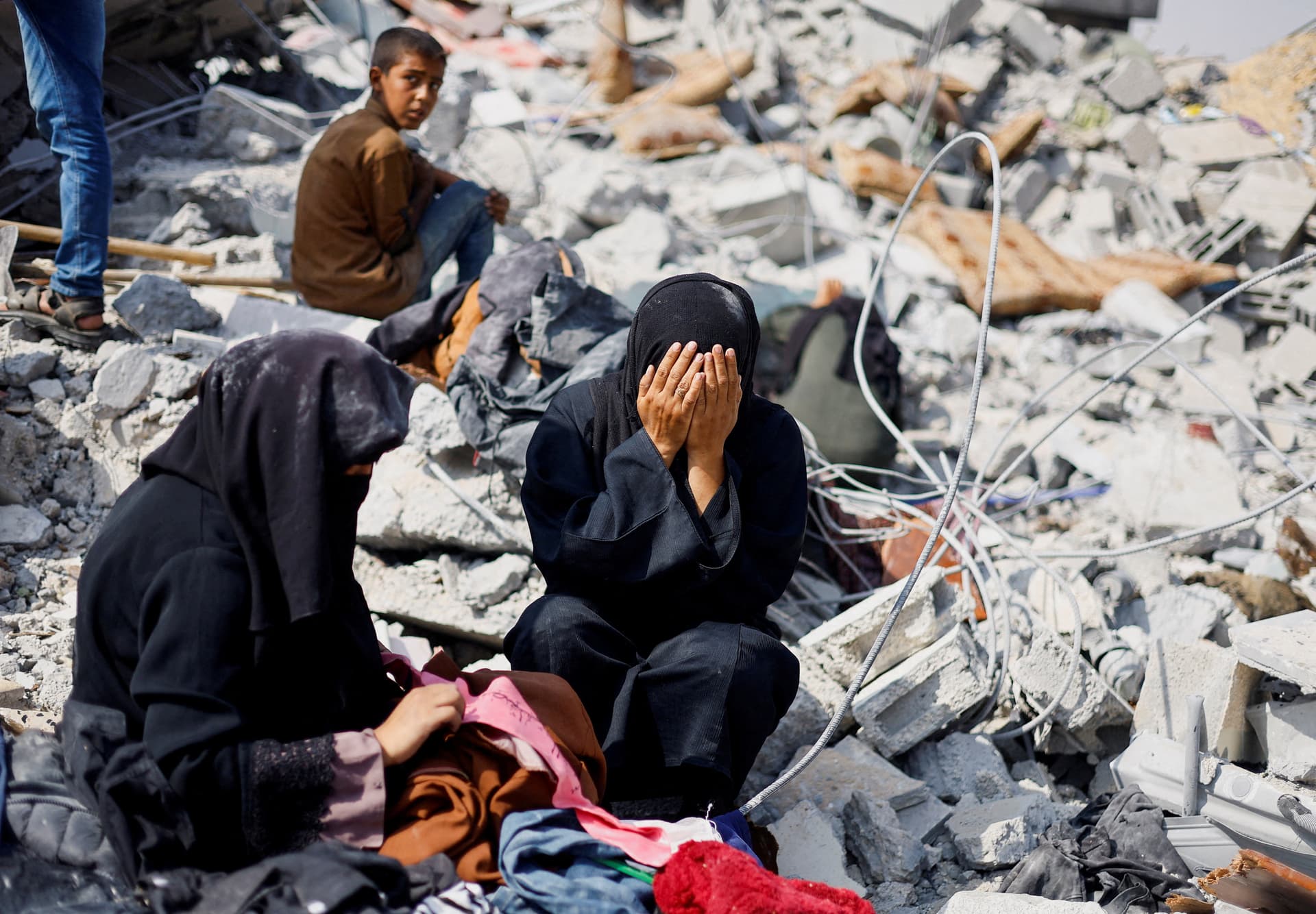 UN experts are urging every country to acknowledge Palestinian statehood.