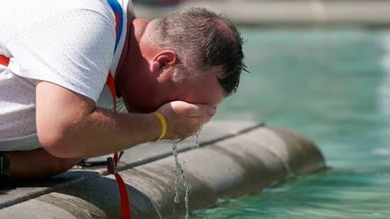 UK announces Heatwave at 26 degree Celsius