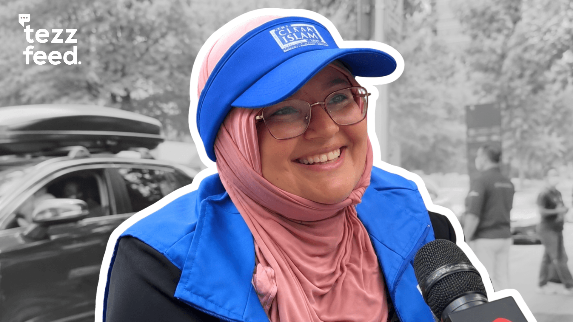 Jewish Woman Who Converts to Islam Distributes Qurans in World Cup Host City